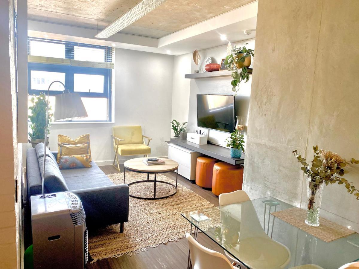 Six One Five At Matrix Apartment Kapstadt